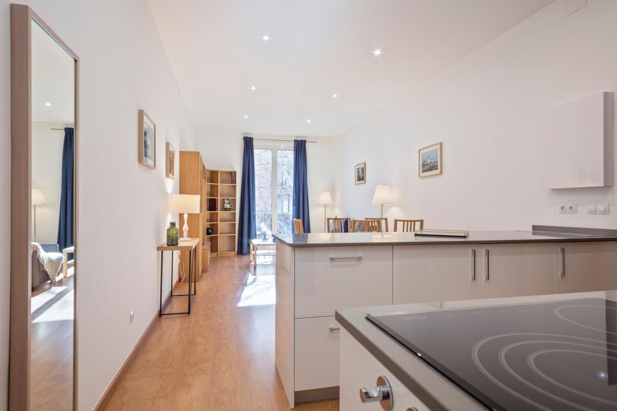 Cozy With Ensuite 11 Appartement