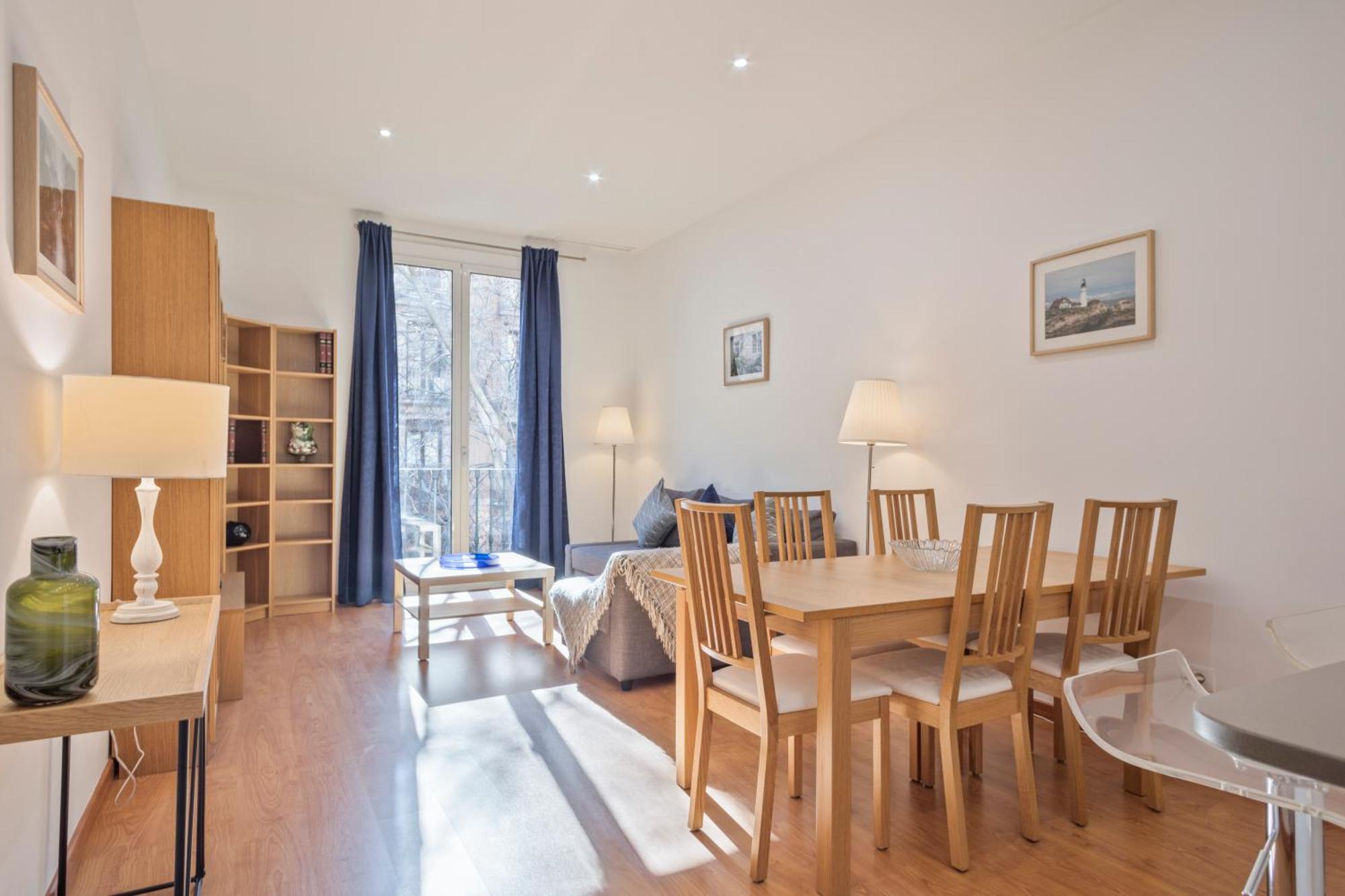 Cozy With Ensuite 11 * Barcelone